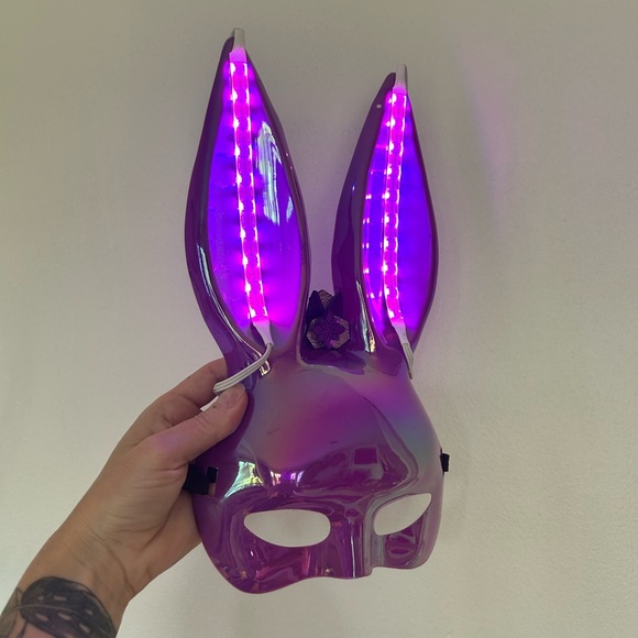 LED bunny/rabbit mask - Picture 4 of 6